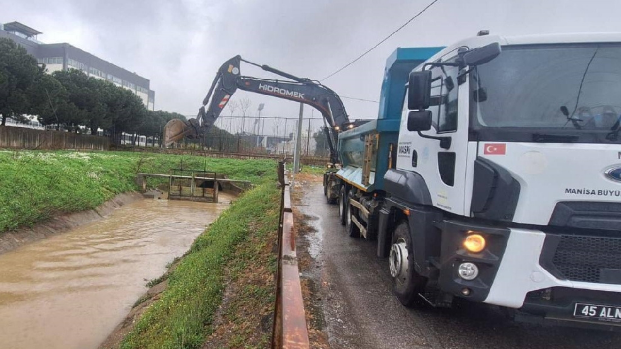 Sağanak Yağışa Karşı Manisa’da 24 Saat Kesintisiz Müdahale
