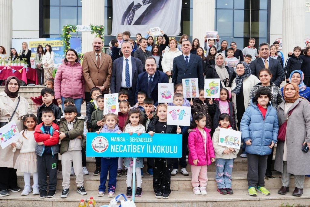 “Atık Yağını Getir, Suyunu Kurtar” Kampanyasına Vatandaşlardan Yoğun İlgi (2)
