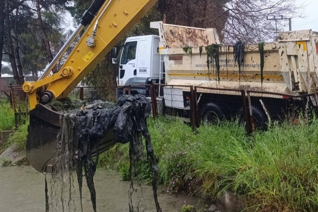 Büyükşehir Ve Maski̇ Ekipleri Yağışa Karşı Teyakkuzda (3)