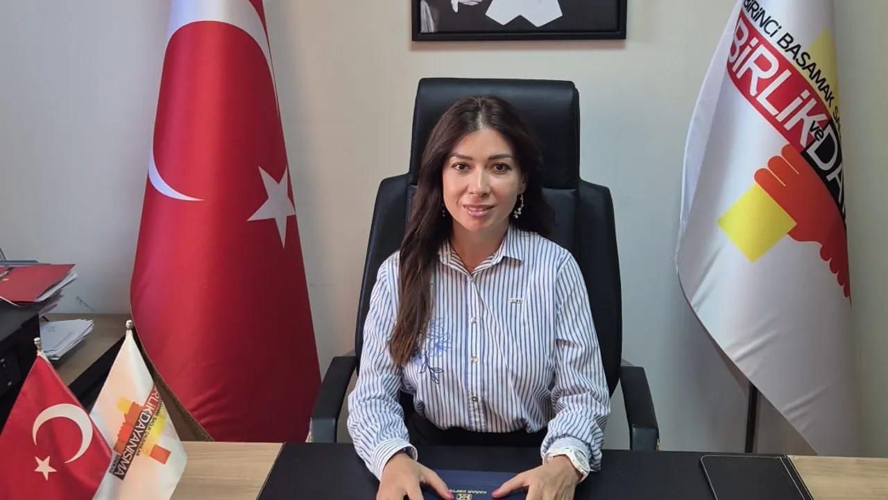 Aşıla uygulamasına zorunluluk tepkisi! Aile Hekimliği verilerinin telefona indirilmesi riskli!