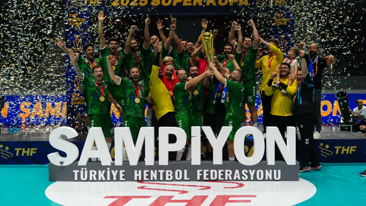 Hentbolda süper kupa Bursa Nilüfer Belediyespor’un