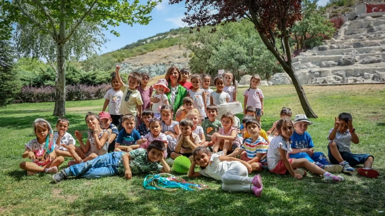 Spor, sanat ve keşif dolu bir yazın ardından renkli kapanış