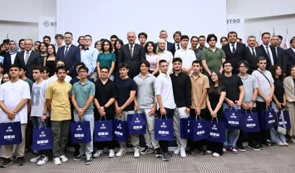 YKS’de dereceye giren Bursalı gençler BTSO’da ödüllendirildi