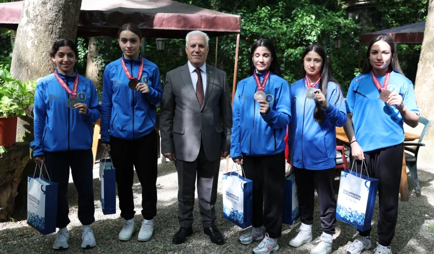 Başkan Bozbey, Bursa'nın gururlarıyla buluştu